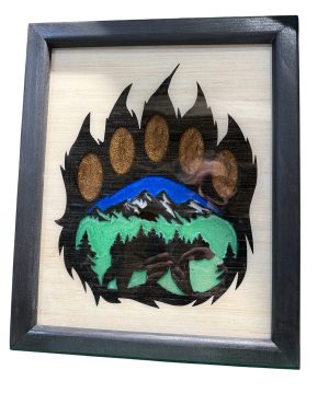 Trail Marker - Bear Paw Scene